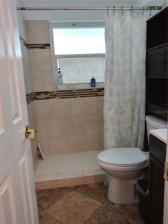 Active With Contract: $285,000 (3 beds, 2 baths, 1000 Square Feet)