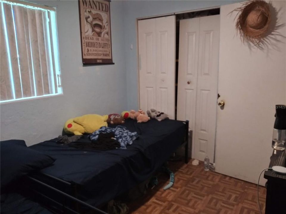 Active With Contract: $285,000 (3 beds, 2 baths, 1000 Square Feet)