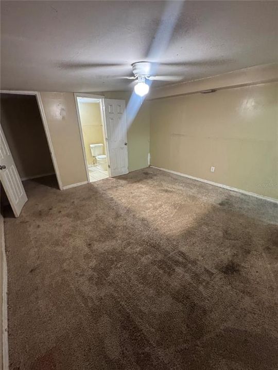 合同活跃: $245,000 (4 贝兹, 2 浴室, 1514 平方英尺)