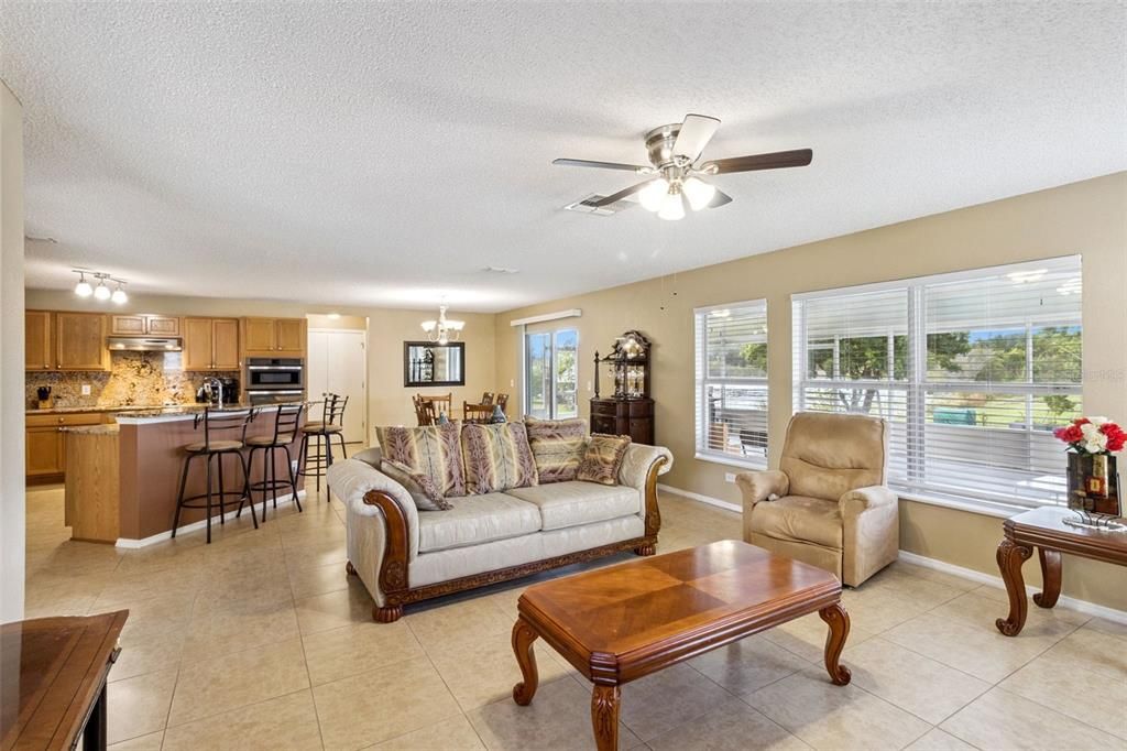 Active With Contract: $390,000 (4 beds, 2 baths, 2620 Square Feet)