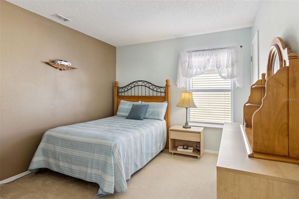 Active With Contract: $390,000 (4 beds, 2 baths, 2620 Square Feet)