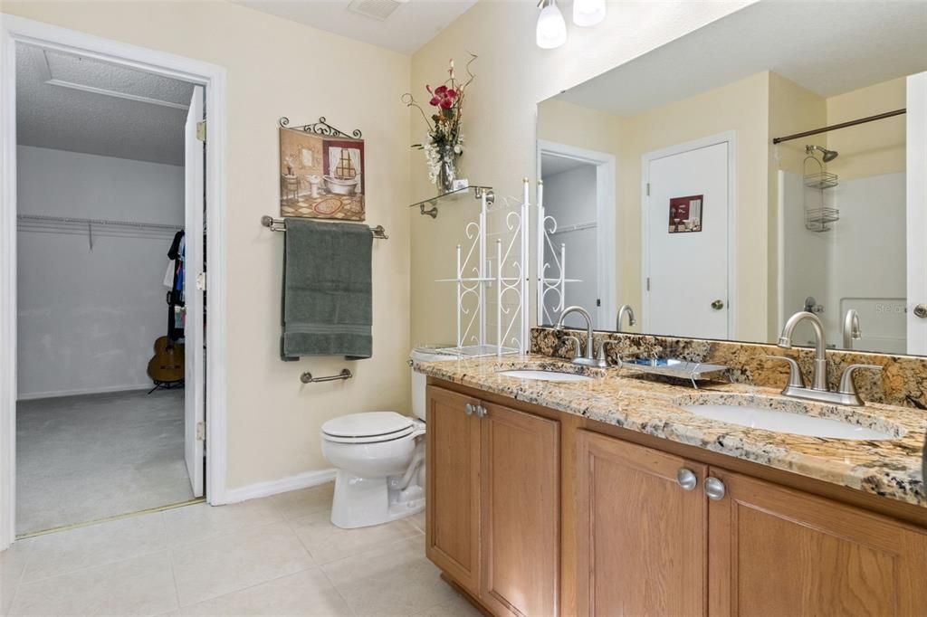 Active With Contract: $390,000 (4 beds, 2 baths, 2620 Square Feet)