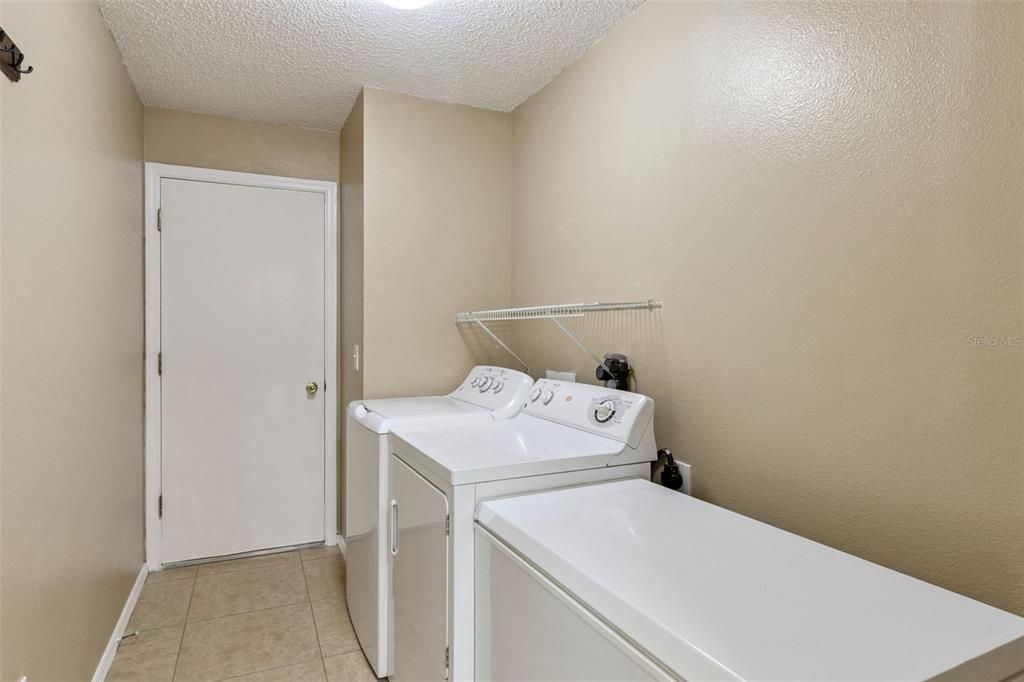 Active With Contract: $390,000 (4 beds, 2 baths, 2620 Square Feet)