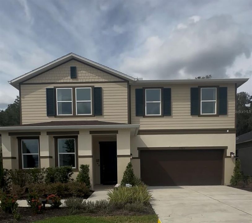 最近售出: $461,121 (4 贝兹, 3 浴室, 2566 平方英尺)