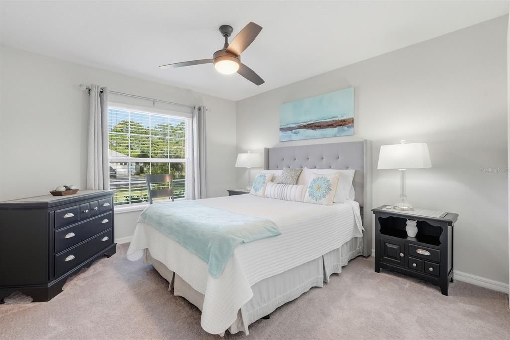 Activo con contrato: $439,000 (3 camas, 2 baños, 2208 Pies cuadrados)