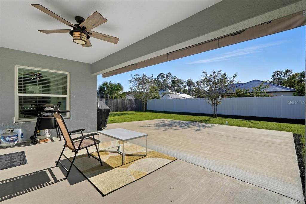 Activo con contrato: $439,000 (3 camas, 2 baños, 2208 Pies cuadrados)