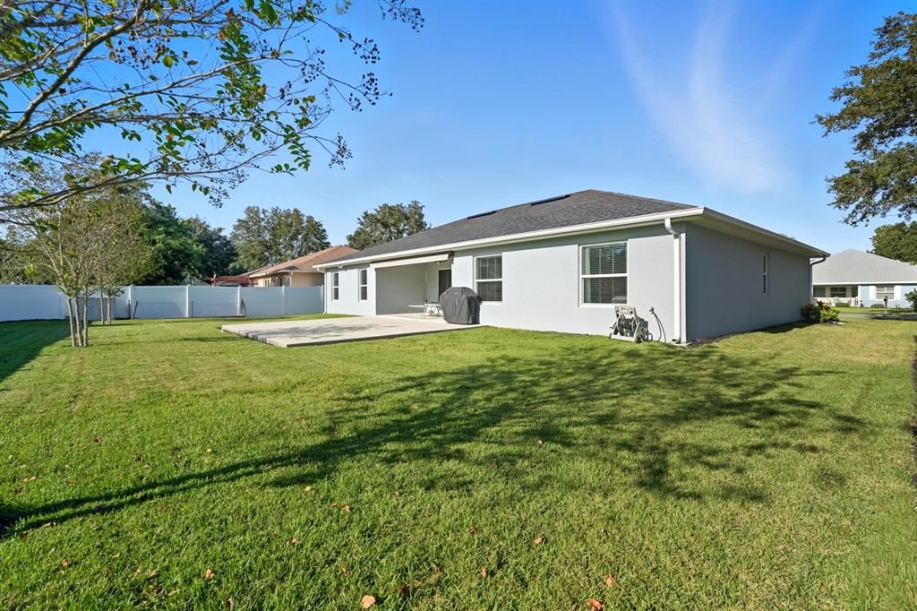 Activo con contrato: $439,000 (3 camas, 2 baños, 2208 Pies cuadrados)