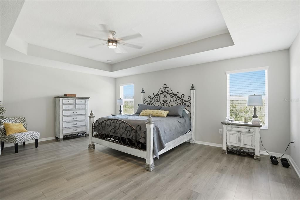 На продажу: $635,000 (4 спален, 2 ванн, 3292 Квадратных фут)