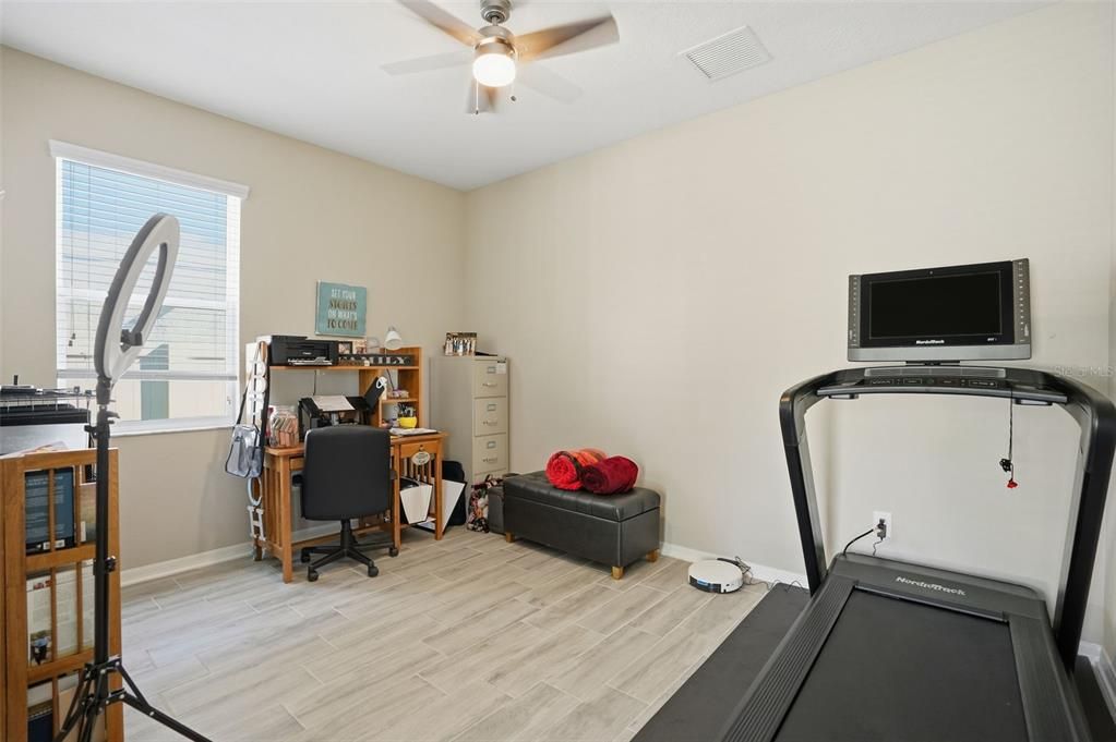 На продажу: $635,000 (4 спален, 2 ванн, 3292 Квадратных фут)