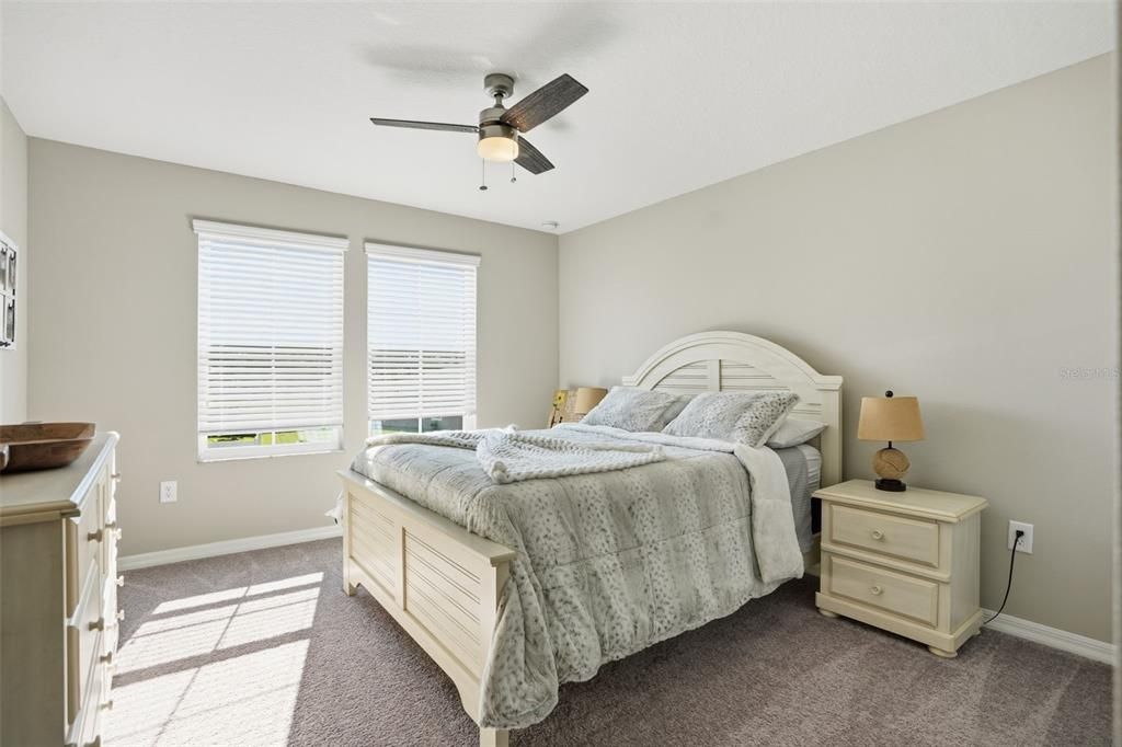 На продажу: $635,000 (4 спален, 2 ванн, 3292 Квадратных фут)