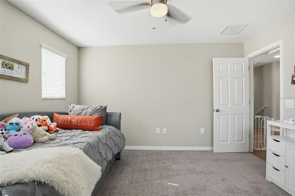 На продажу: $635,000 (4 спален, 2 ванн, 3292 Квадратных фут)