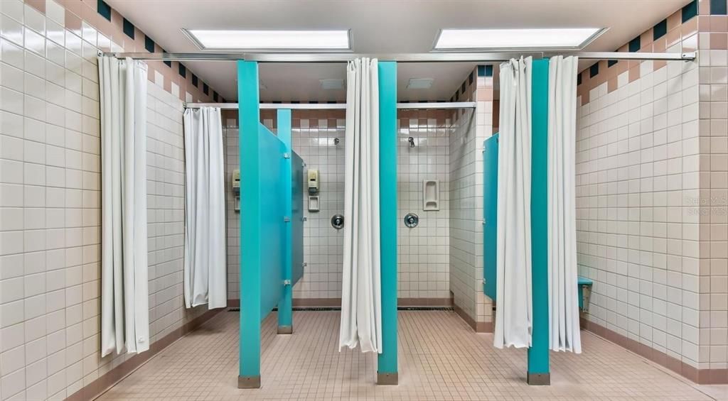 En Venta: $345,000 (2 camas, 2 baños, 1332 Pies cuadrados)