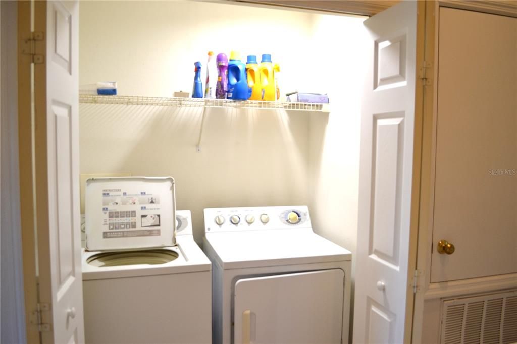 En Venta: $345,000 (2 camas, 2 baños, 1332 Pies cuadrados)