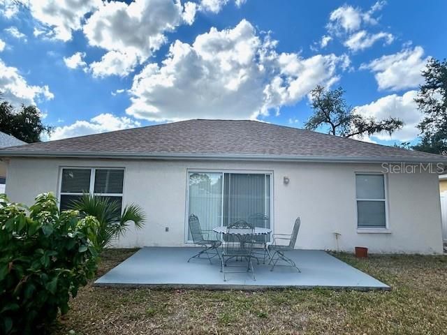 Activo con contrato: $379,900 (3 camas, 2 baños, 1226 Pies cuadrados)