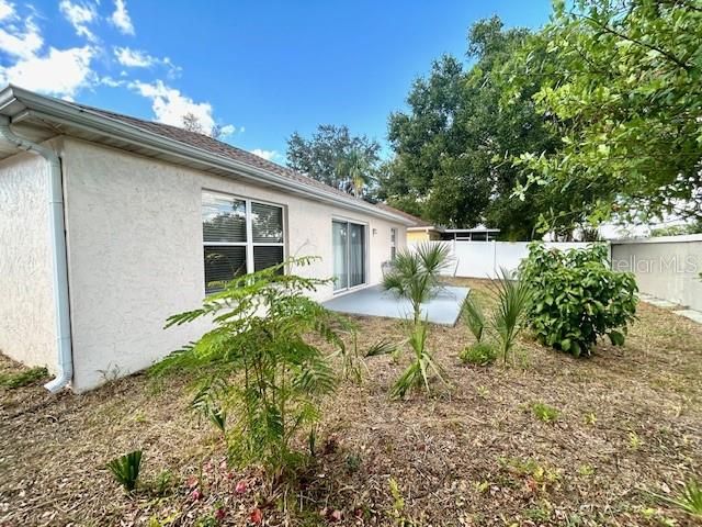 Activo con contrato: $379,900 (3 camas, 2 baños, 1226 Pies cuadrados)