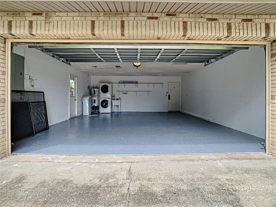 For Sale: $519,990 (4 beds, 2 baths, 1964 Square Feet)