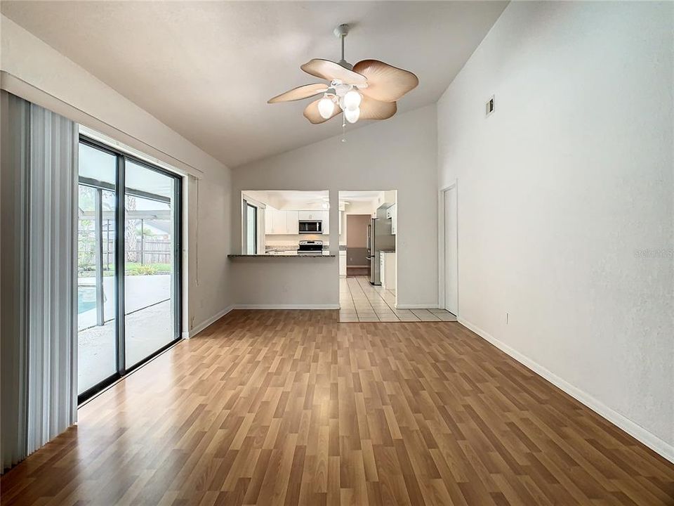 For Sale: $519,990 (4 beds, 2 baths, 1964 Square Feet)