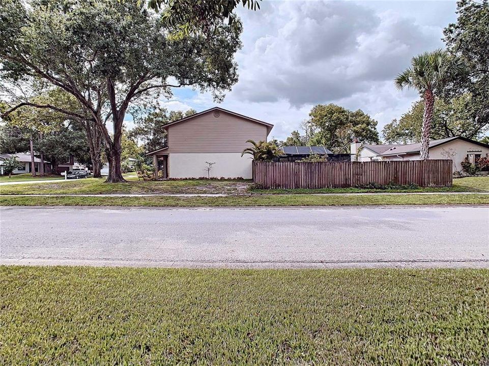 For Sale: $519,990 (4 beds, 2 baths, 1964 Square Feet)