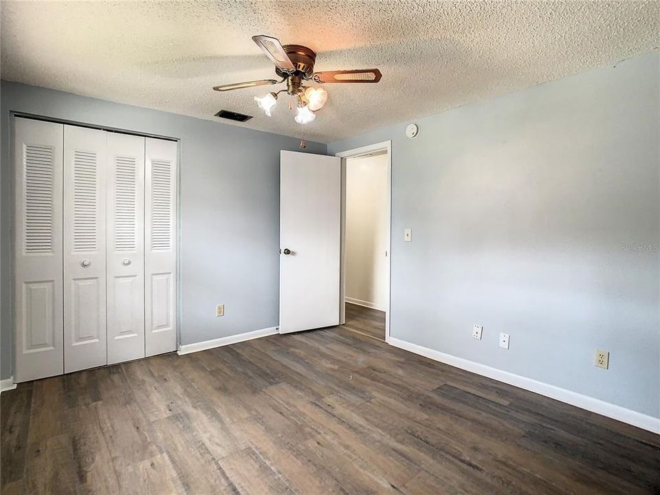 For Sale: $519,990 (4 beds, 2 baths, 1964 Square Feet)