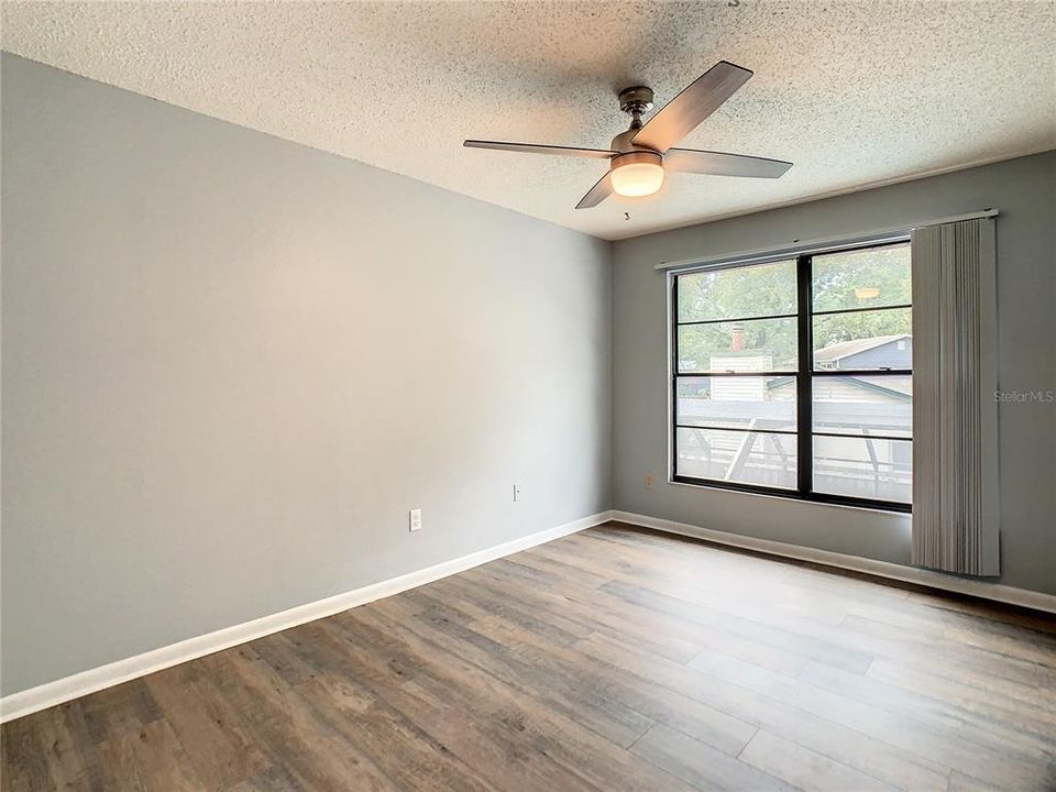 For Sale: $519,990 (4 beds, 2 baths, 1964 Square Feet)