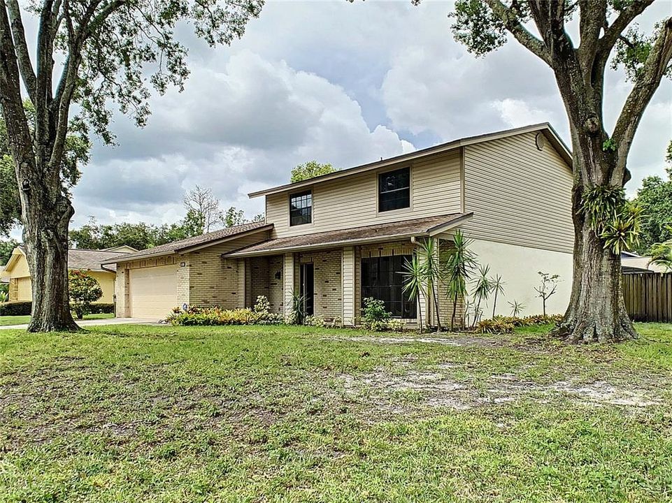 For Sale: $519,990 (4 beds, 2 baths, 1964 Square Feet)