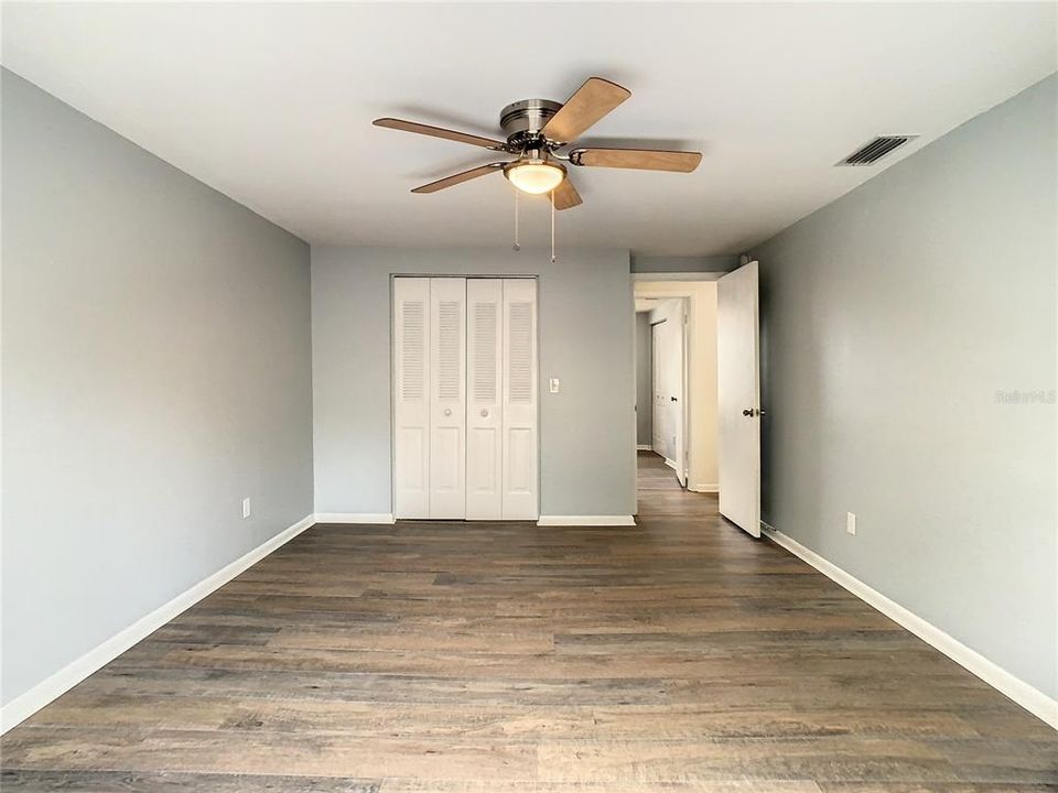 For Sale: $519,990 (4 beds, 2 baths, 1964 Square Feet)