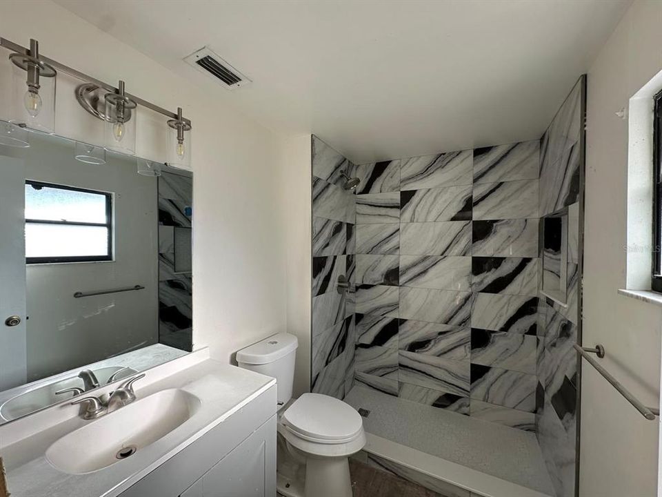 For Sale: $519,990 (4 beds, 2 baths, 1964 Square Feet)