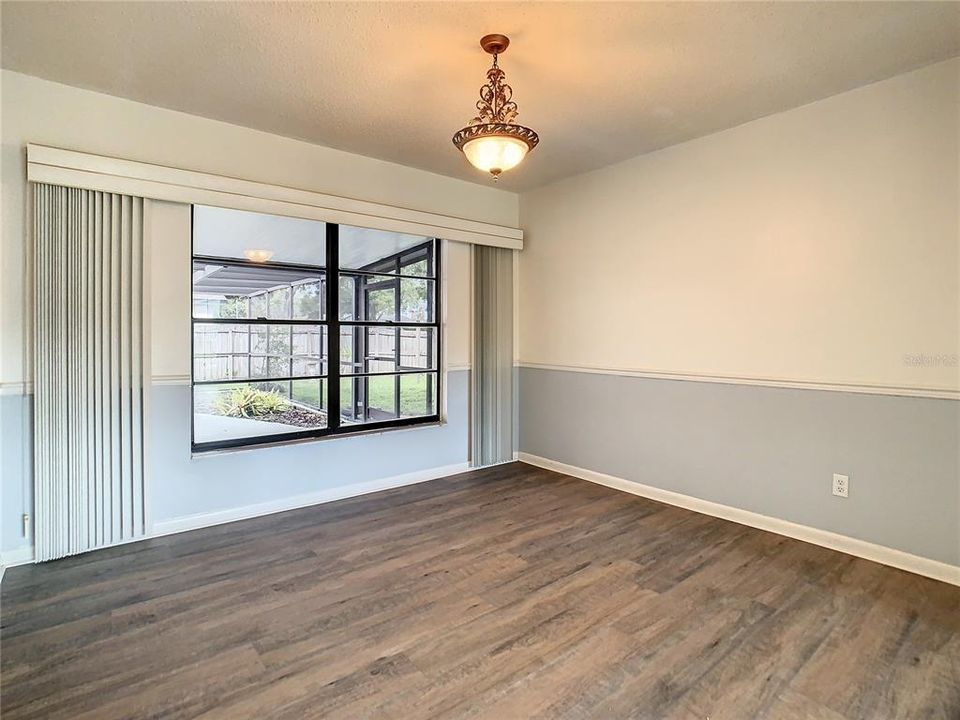 For Sale: $519,990 (4 beds, 2 baths, 1964 Square Feet)