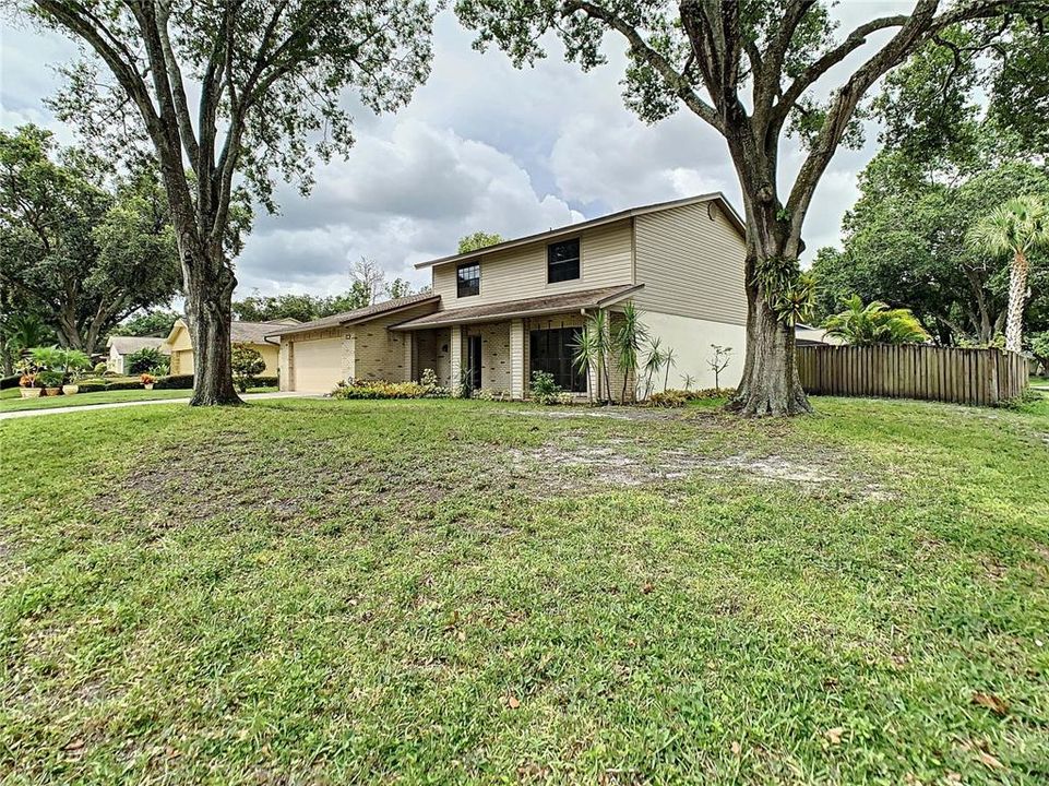 For Sale: $519,990 (4 beds, 2 baths, 1964 Square Feet)