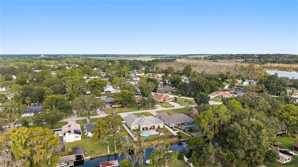For Sale: $610,000 (4 beds, 2 baths, 1917 Square Feet)