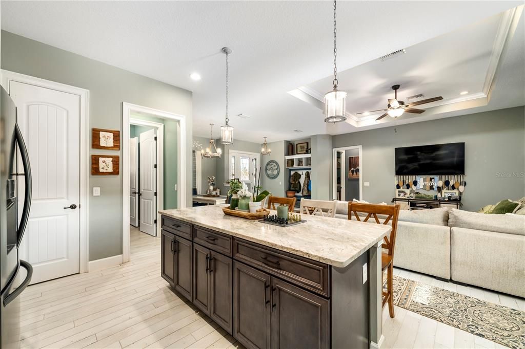 For Sale: $610,000 (4 beds, 2 baths, 1917 Square Feet)