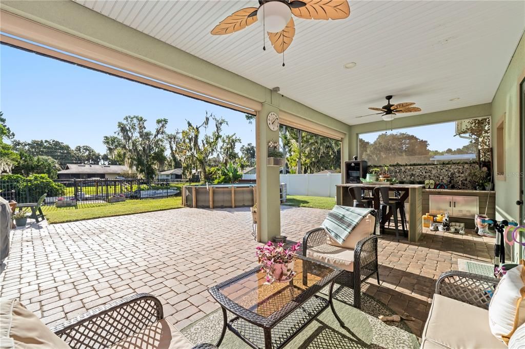 For Sale: $610,000 (4 beds, 2 baths, 1917 Square Feet)