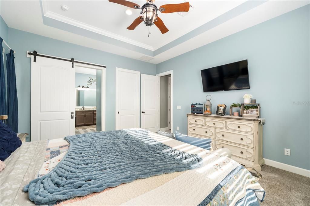 For Sale: $610,000 (4 beds, 2 baths, 1917 Square Feet)