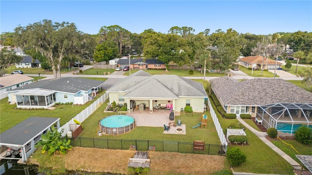 For Sale: $610,000 (4 beds, 2 baths, 1917 Square Feet)