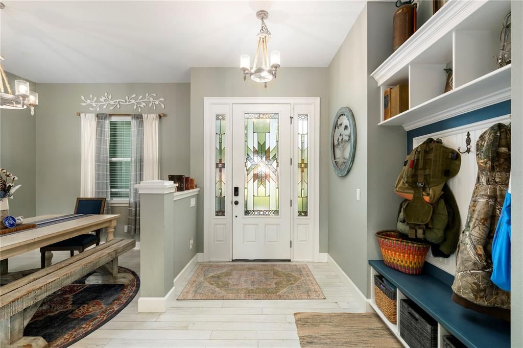 For Sale: $610,000 (4 beds, 2 baths, 1917 Square Feet)