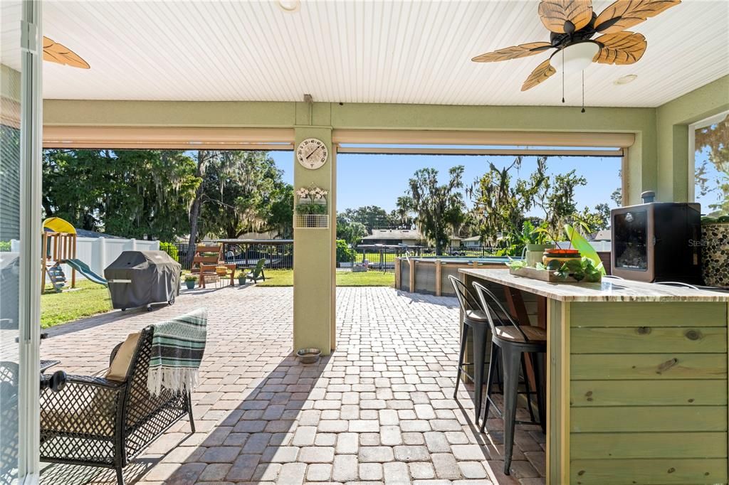 For Sale: $610,000 (4 beds, 2 baths, 1917 Square Feet)