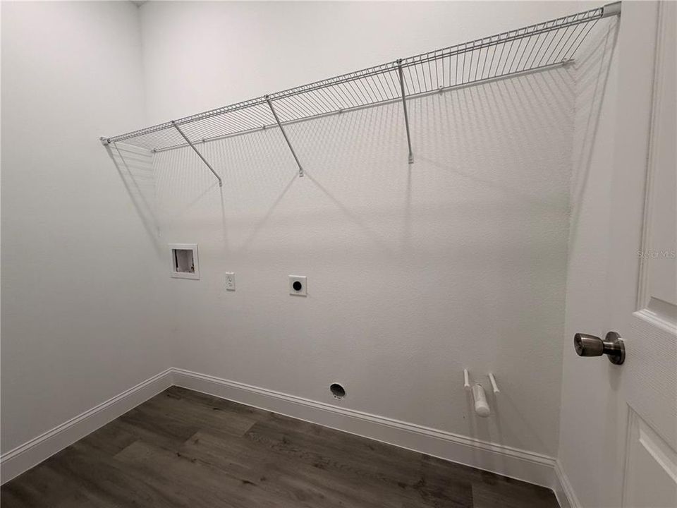 На продажу: $282,900 (3 спален, 2 ванн, 1540 Квадратных фут)