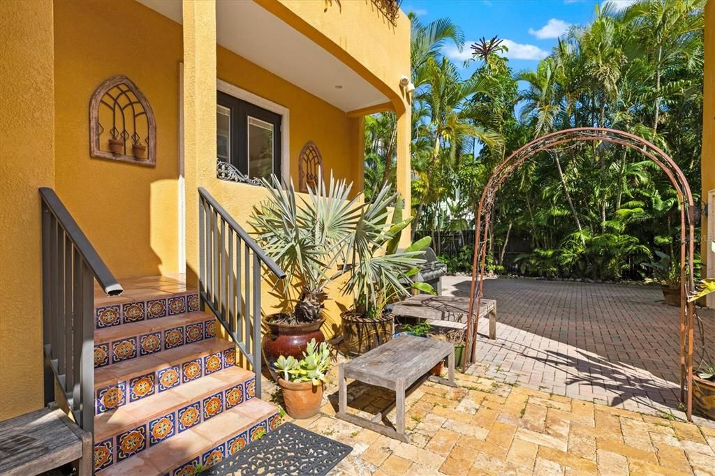 For Sale: $2,400,000 (4 beds, 3 baths, 2919 Square Feet)