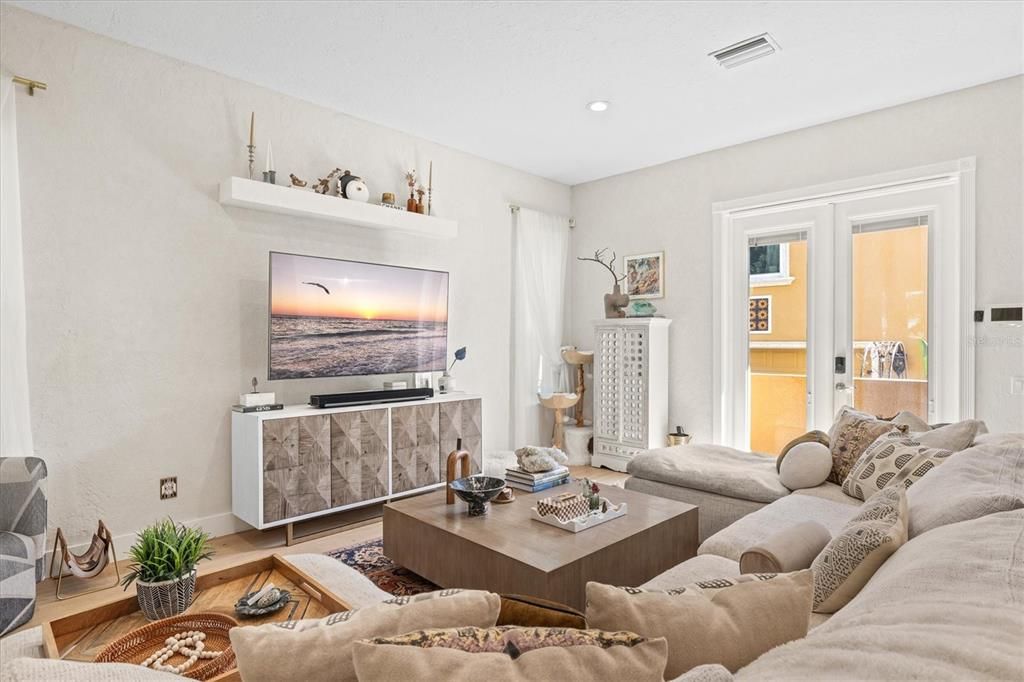 For Sale: $2,400,000 (4 beds, 3 baths, 2919 Square Feet)