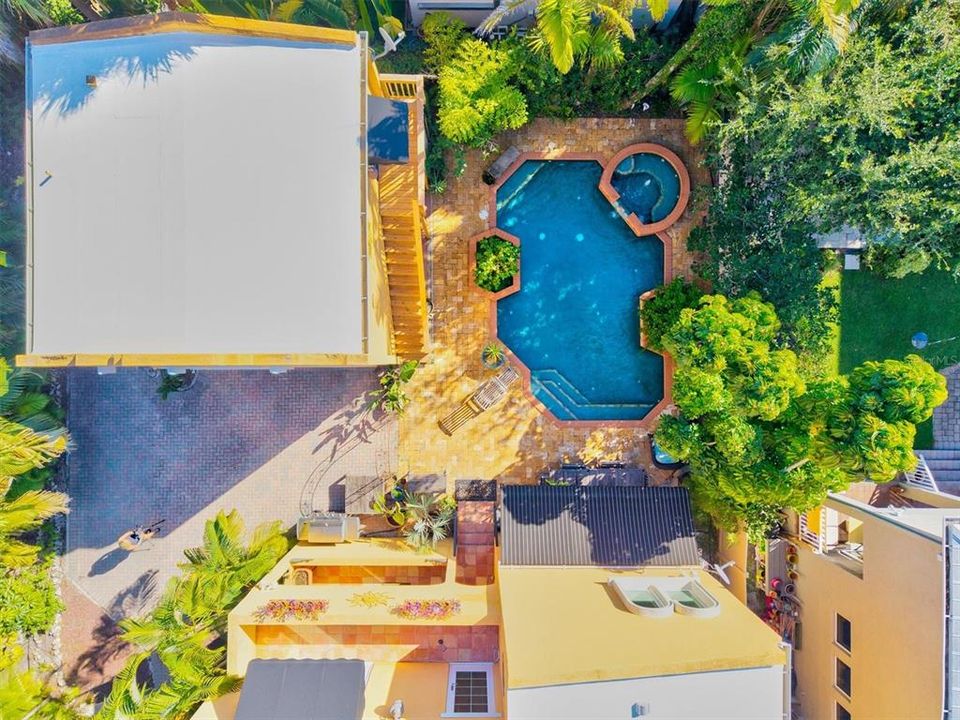 For Sale: $2,400,000 (4 beds, 3 baths, 2919 Square Feet)