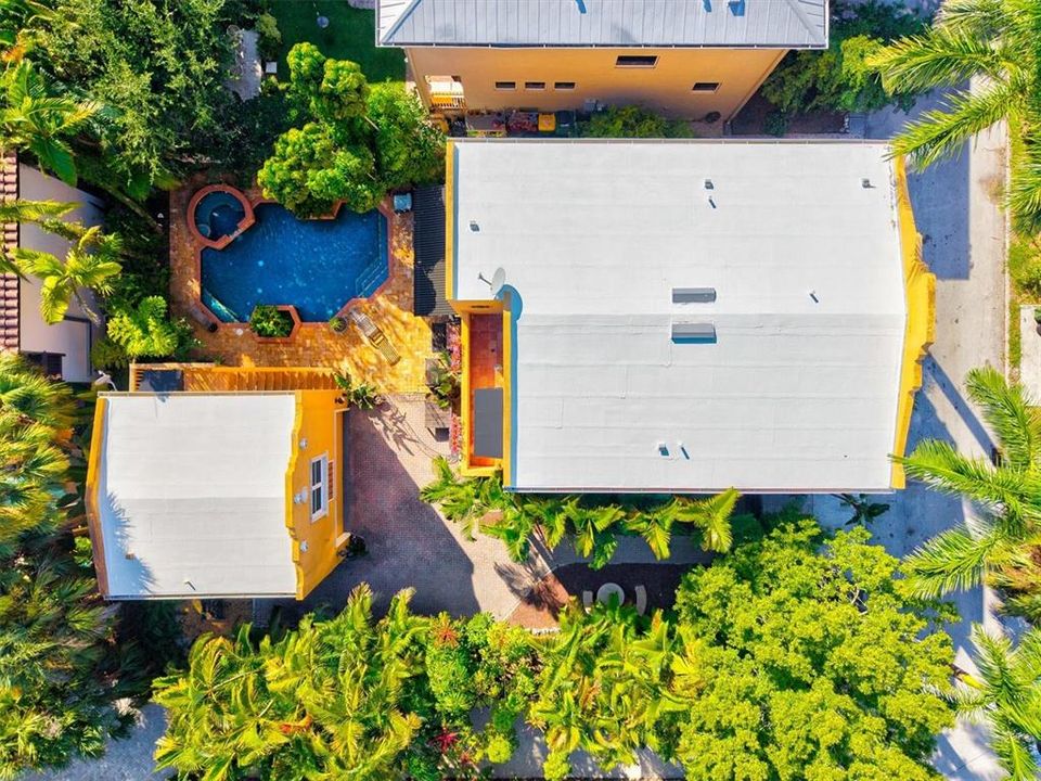 For Sale: $2,400,000 (4 beds, 3 baths, 2919 Square Feet)