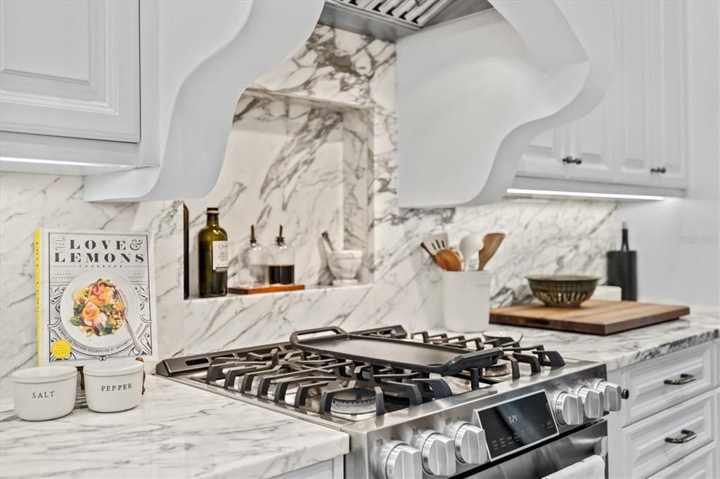 For Sale: $2,400,000 (4 beds, 3 baths, 2919 Square Feet)