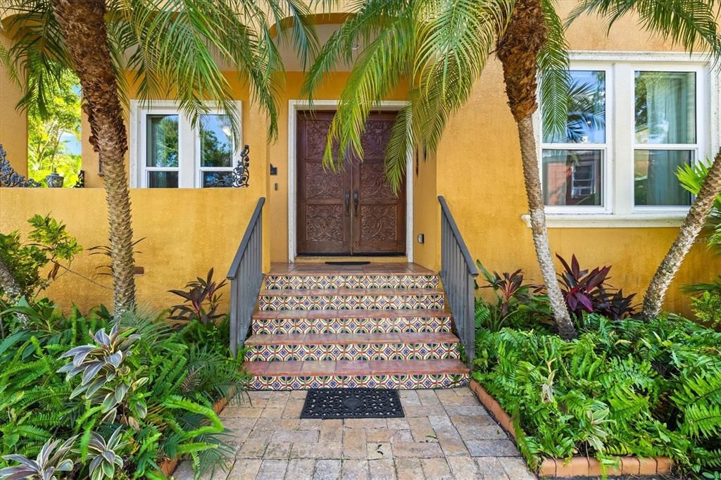 For Sale: $2,400,000 (4 beds, 3 baths, 2919 Square Feet)