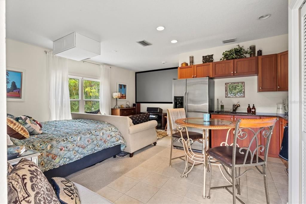 For Sale: $2,400,000 (4 beds, 3 baths, 2919 Square Feet)