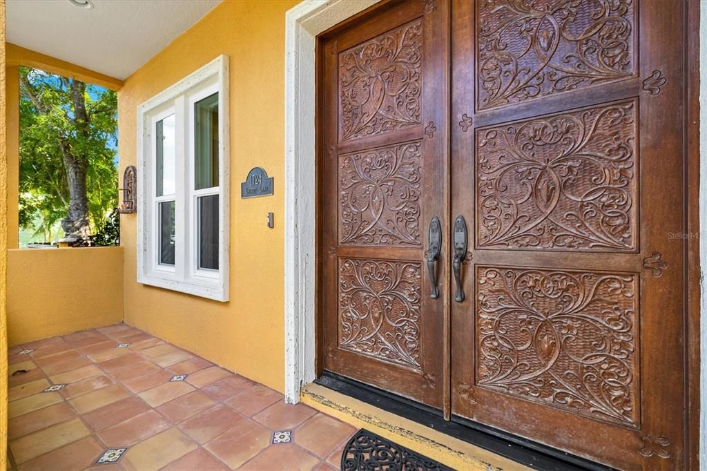 For Sale: $2,400,000 (4 beds, 3 baths, 2919 Square Feet)