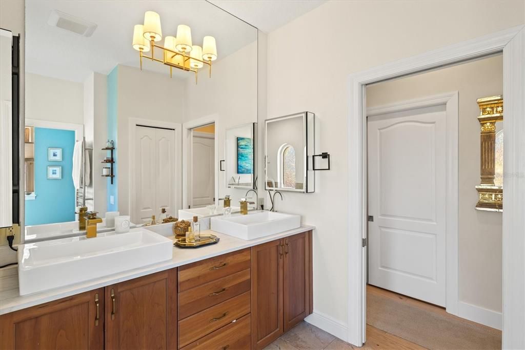 For Sale: $2,400,000 (4 beds, 3 baths, 2919 Square Feet)