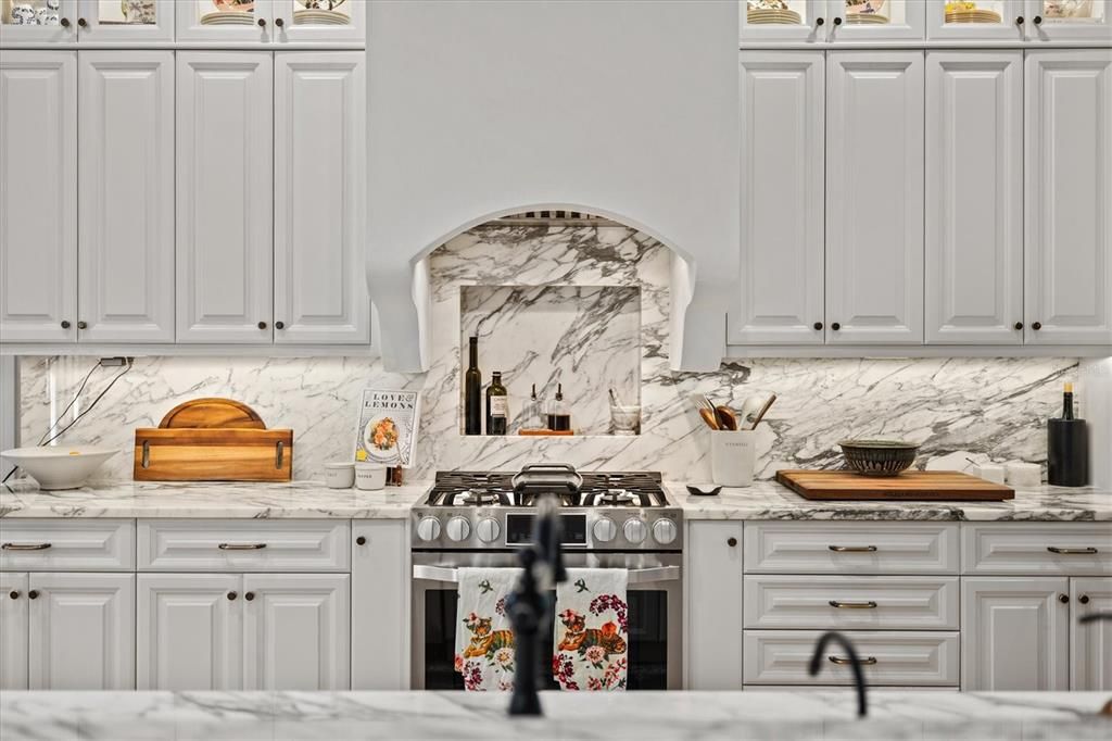 For Sale: $2,400,000 (4 beds, 3 baths, 2919 Square Feet)