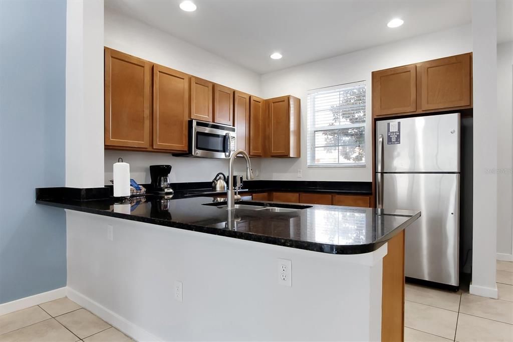 For Sale: $289,000 (2 beds, 2 baths, 1350 Square Feet)