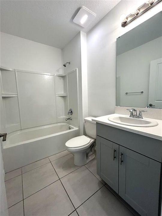 出租: $2,700 (5 贝兹, 3 浴室, 2328 平方英尺)