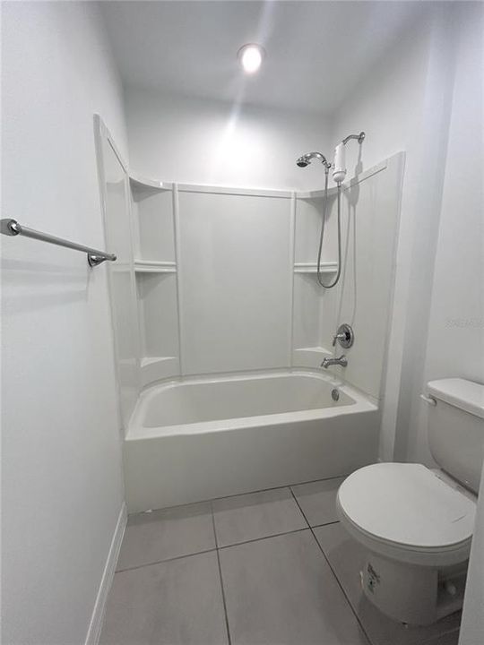 出租: $2,700 (5 贝兹, 3 浴室, 2328 平方英尺)